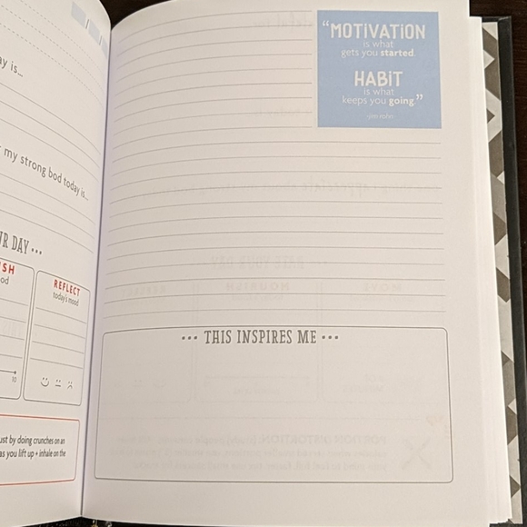 Notebook - Picture 4 of 4